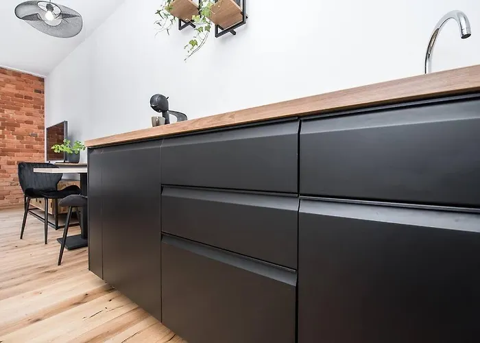 Zwyciestwa 아파트 *